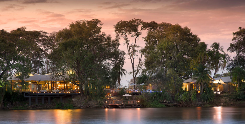 Thorntree River Lodge at sunset
